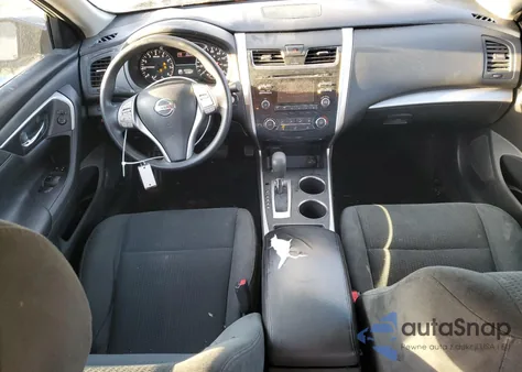 2015 Nissan Altima 2.5 из США, поврежденный, VIN 1N4AL3AP2FN900781
